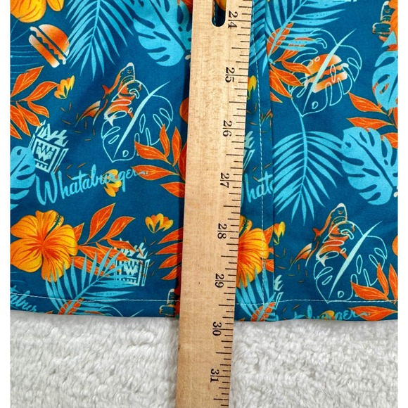 Whataburger Mens Floral Tropical Pearl Snap Shirt Blue size Large Short Sleeve - Picture 5 of 16